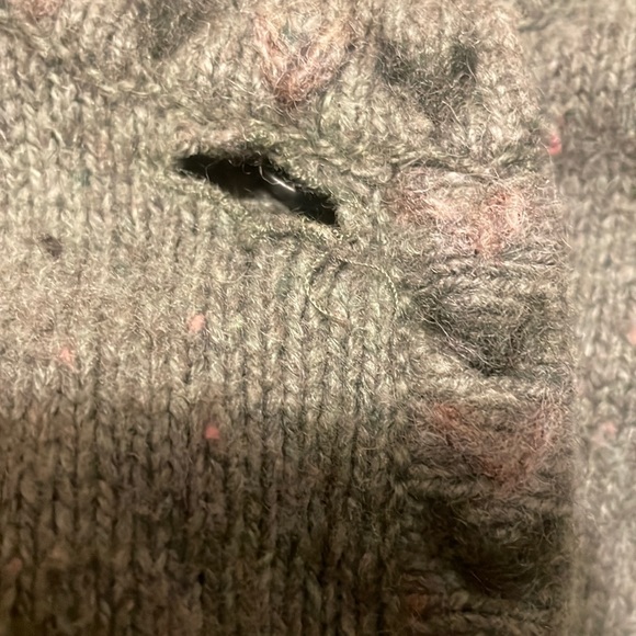 Woolrich Women's Willow Heather Button Down Sweater size M - Picture 7 of 7